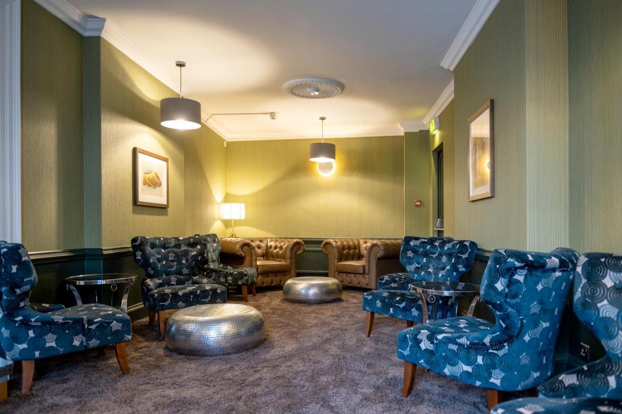 The Chequers Hotel Newbury  Dış mekan fotoğraf