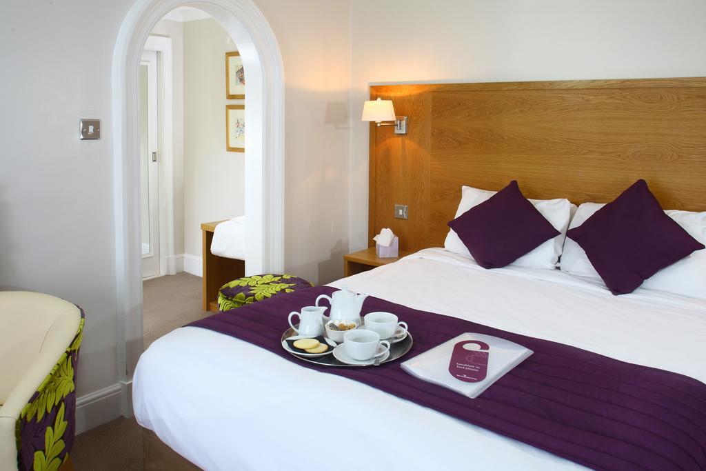The Chequers Hotel Newbury  Dış mekan fotoğraf